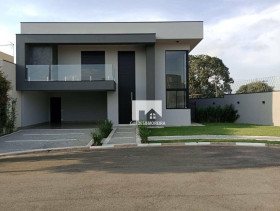 Casa com 3 Quartos à Venda, 230 m² em Santa Cruz - Valinhos
