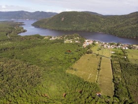 Terreno à Venda, 40.000 m² em São João Do Rio Vermelho - Florianópolis