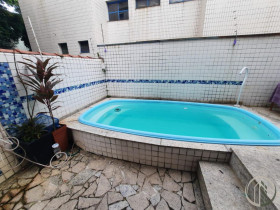 Casa com 4 Quartos à Venda, 180 m² em Boqueirão - Santos