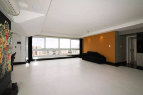 Apartamento com 3 Quartos à Venda, 134 m² em Moinhos De Vento - Porto Alegre