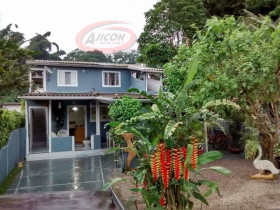 Casa com 4 Quartos à Venda, 300 m² em Ipiranguinha - Ubatuba