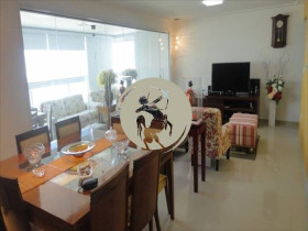 Apartamento com 3 Quartos à Venda, 202 m² em Embare - Santos