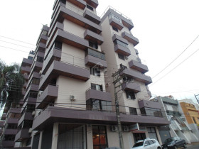 Apartamento com 3 Quartos à Venda, 222 m² em Centro - Santa Maria