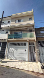 Casa com 3 Quartos para Alugar, 200 m² em Jardim Leonor - Cotia