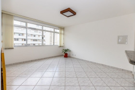Apartamento com 2 Quartos à Venda, 93 m² em Jardim Paulista - São Paulo