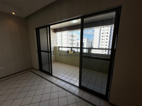 Apartamento com 3 Quartos à Venda, 100 m² em Madalena - Recife