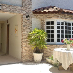 Casa com 4 Quartos à Venda, 190 m² em Catiapoã - Sao Vicente