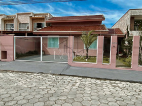 Casa com 2 Quartos à Venda, 231 m² em Santa Clara - Camboriú