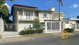 Casa com 4 Quartos à Venda, 306 m² em Michel - Criciúma