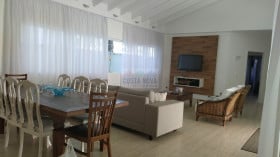 Casa com 5 Quartos à Venda, 270 m² em Acapulco - Guarujá