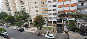 Apartamento com 2 Quartos à Venda, 80 m² em Aclimação - São Paulo