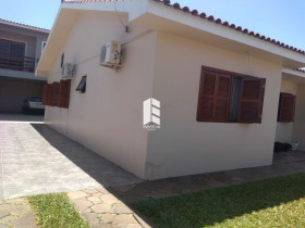 Casa com 3 Quartos à Venda, 70 m² em Pinheiro Machado - Santa Maria