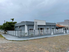 Casa com 1 Quarto à Venda, 375 m² em Centro - Barra Velha