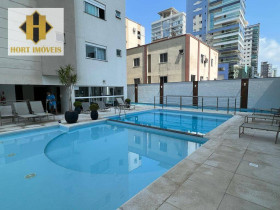 Apartamento com 4 Quartos à Venda, 17.400 m² em Meia Praia - Itapema