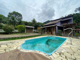 Casa com 3 Quartos à Venda, 202 m² em Limoeiro - Guapimirim