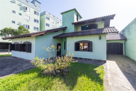 Casa com 4 Quartos à Venda, 264 m² em Parque Dos Anjos - Gravataí