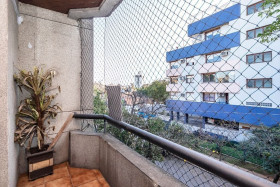 Apartamento com 2 Quartos à Venda, 145 m² em Santa Cecília - Porto Alegre