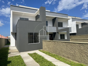 Casa com 3 Quartos à Venda, 111 m² em São João Do Rio Vermelho - Florianópolis