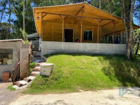 Chácara com 2 Quartos à Venda, 2.800 m² em Barro Preto - São José Dos Pinhais