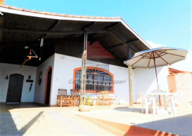 Casa com 3 Quartos à Venda, 137 m² em Oásis - Peruíbe