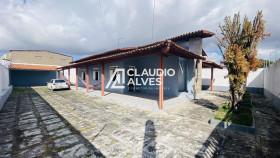 Casa com 5 Quartos à Venda, 200 m² em São João - Feira De Santana