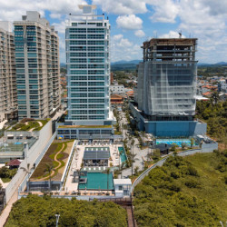 Apartamento com 5 Quartos à Venda, 247 m² em Itacolomi - Balneário Piçarras