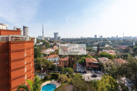 Apartamento com 4 Quartos à Venda ou Locação, 202 m² em Higienópolis - São Paulo