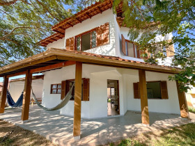 Casa com 4 Quartos à Venda, 244 m² em Ingleses Do Rio Vermelho - Florianópolis