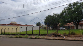 Terreno à Venda, 583 m² em Vila Pinheiro - Pirassununga