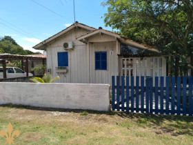 Casa com 2 Quartos à Venda,  em Balneário Janaína - Imbituba