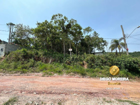 Terreno à Venda, 651 m² em Pedra Vermelha (terra Preta) - Mairiporã
