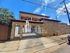 Casa com 5 Quartos à Venda, 353 m² em Novo Taquaral - Campinas