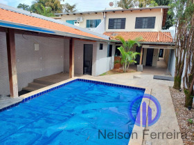 Casa com 4 Quartos à Venda, 262 m² em Parque Anhangüera - Goiânia