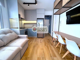 Apartamento com 2 Quartos à Venda, 50 m² em Centro - Florianópolis