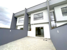 Casa com 2 Quartos à Venda, 76 m² em Nereu Ramos - Jaraguá Do Sul