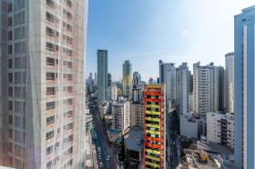 Apartamento com 3 Quartos à Venda, 131 m² em Centro - Balneário Camboriú