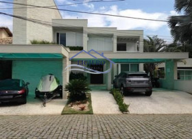 Casa de Condomínio com 5 Quartos à Venda, 350 m² em Camboinhas - Niterói