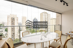 Apartamento com 2 Quartos à Venda, 72 m² em Moema - São Paulo