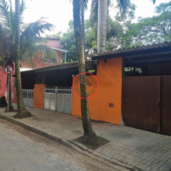 Imóvel Comercial à Venda, 576 m² em Boiçucanga - São Sebastião