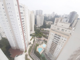 Apartamento com 2 Quartos à Venda, 60 m² em Vila Andrade - São Paulo