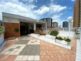 Casa com 3 Quartos à Venda, 260 m² em Ponta Da Praia - Santos