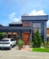 Casa à Venda, 200 m² em Sim - Feira De Santana