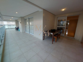 Apartamento com 3 Quartos à Venda, 234 m² em Embaré - Santos