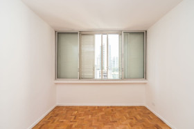 Apartamento com 3 Quartos à Venda, 102 m² em Moema - São Paulo