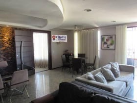Apartamento com 3 Quartos à Venda, 175 m² em Papicu - Fortaleza
