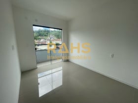 Apartamento com 3 Quartos à Venda, 74 m² em Iririú - Joinville