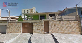 Casa com 4 Quartos à Venda, 312 m² em Candelária - Natal