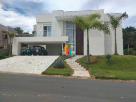 Casa com 3 Quartos à Venda, 378 m² em Jardim Tarumã - Jundiaí