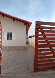 Casa com 2 Quartos à Venda,  em Jardim Leonor - Mongaguá