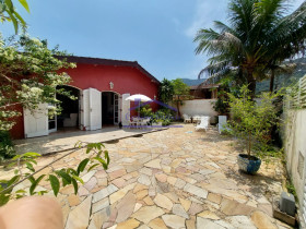 Casa com 3 Quartos à Venda, 200 m² em Lázaro - Ubatuba